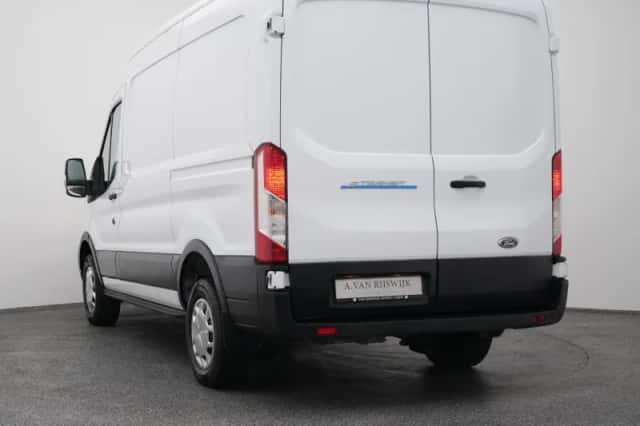 Ford E-Transit (2023) thumbnail 6