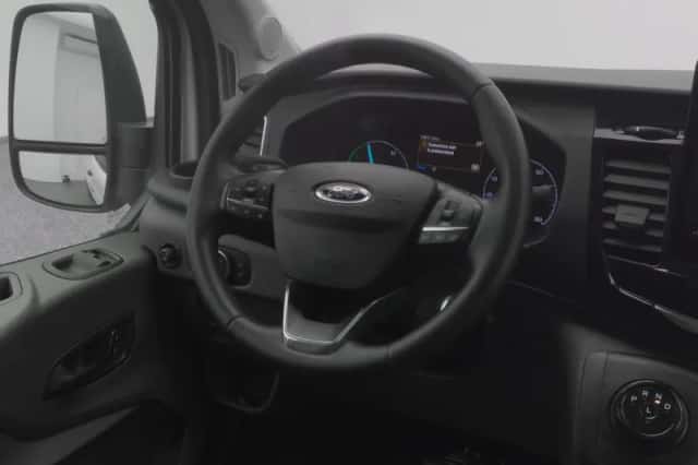 Ford E-Transit (2023) thumbnail 8