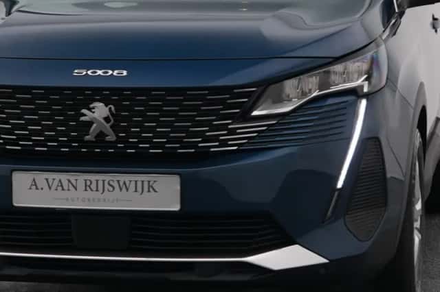 Peugeot 5008 (2021) thumbnail 19