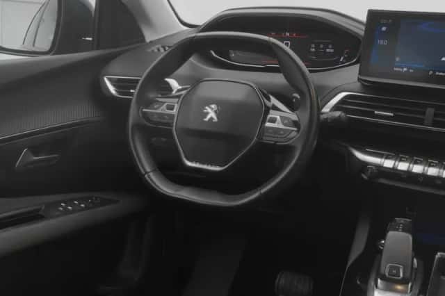 Peugeot 5008 (2021) thumbnail 7