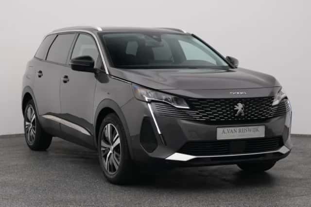 Peugeot 5008 (2022) thumbnail 2