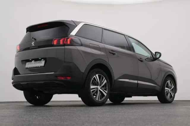Peugeot 5008 (2022) thumbnail 16