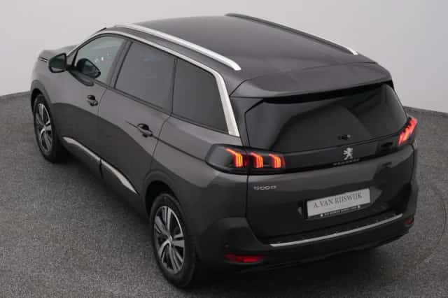 Peugeot 5008 (2022) thumbnail 25