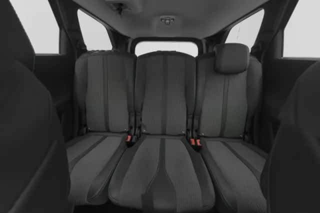 Peugeot 5008 (2022) thumbnail 4