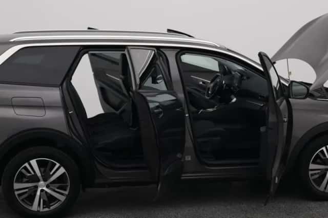 Peugeot 5008 (2022) thumbnail 34