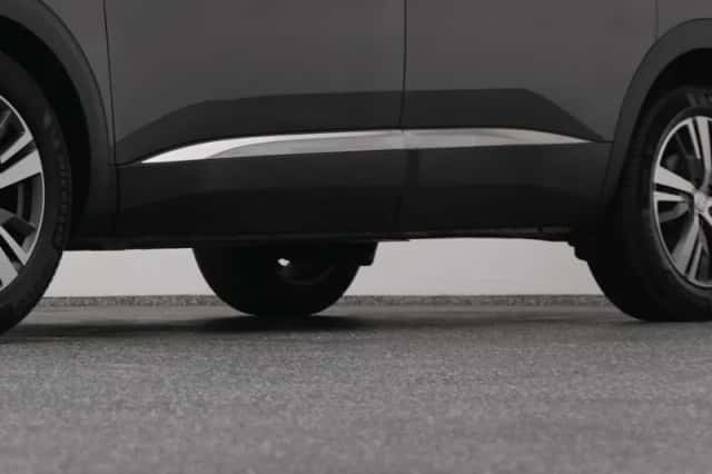 Peugeot 5008 (2022) thumbnail 37