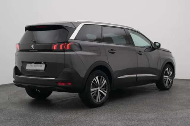 Peugeot 5008 (2022) thumbnail 6