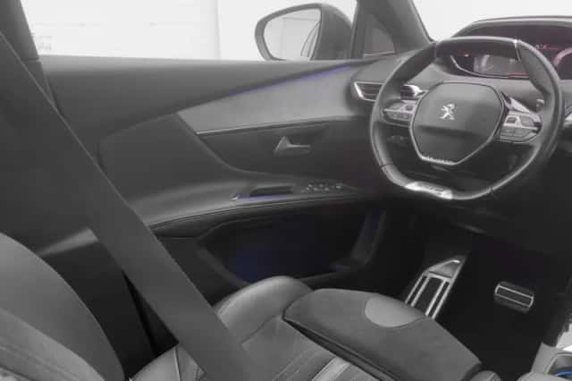 Peugeot 5008 (2021) thumbnail 11