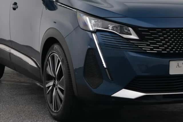 Peugeot 5008 (2021) thumbnail 17