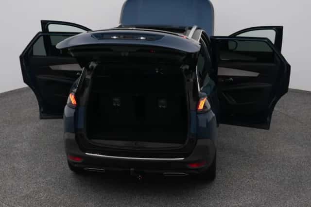 Peugeot 5008 (2021) thumbnail 29