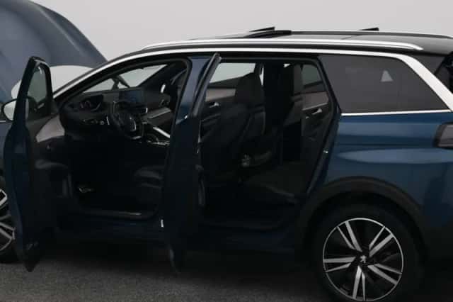 Peugeot 5008 (2021) thumbnail 33