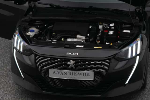 Peugeot 208 (2022) thumbnail 31