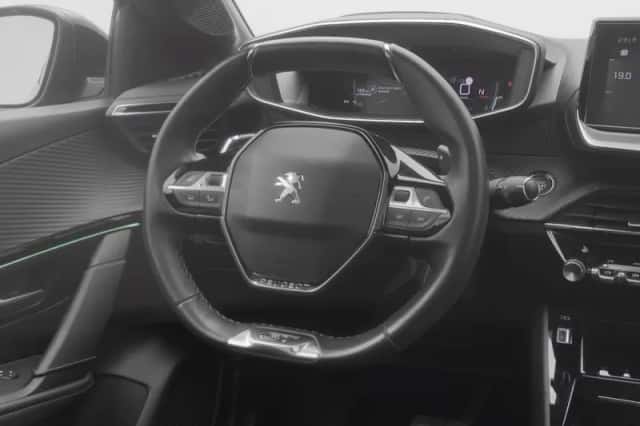 Peugeot 208 (2022) thumbnail 7