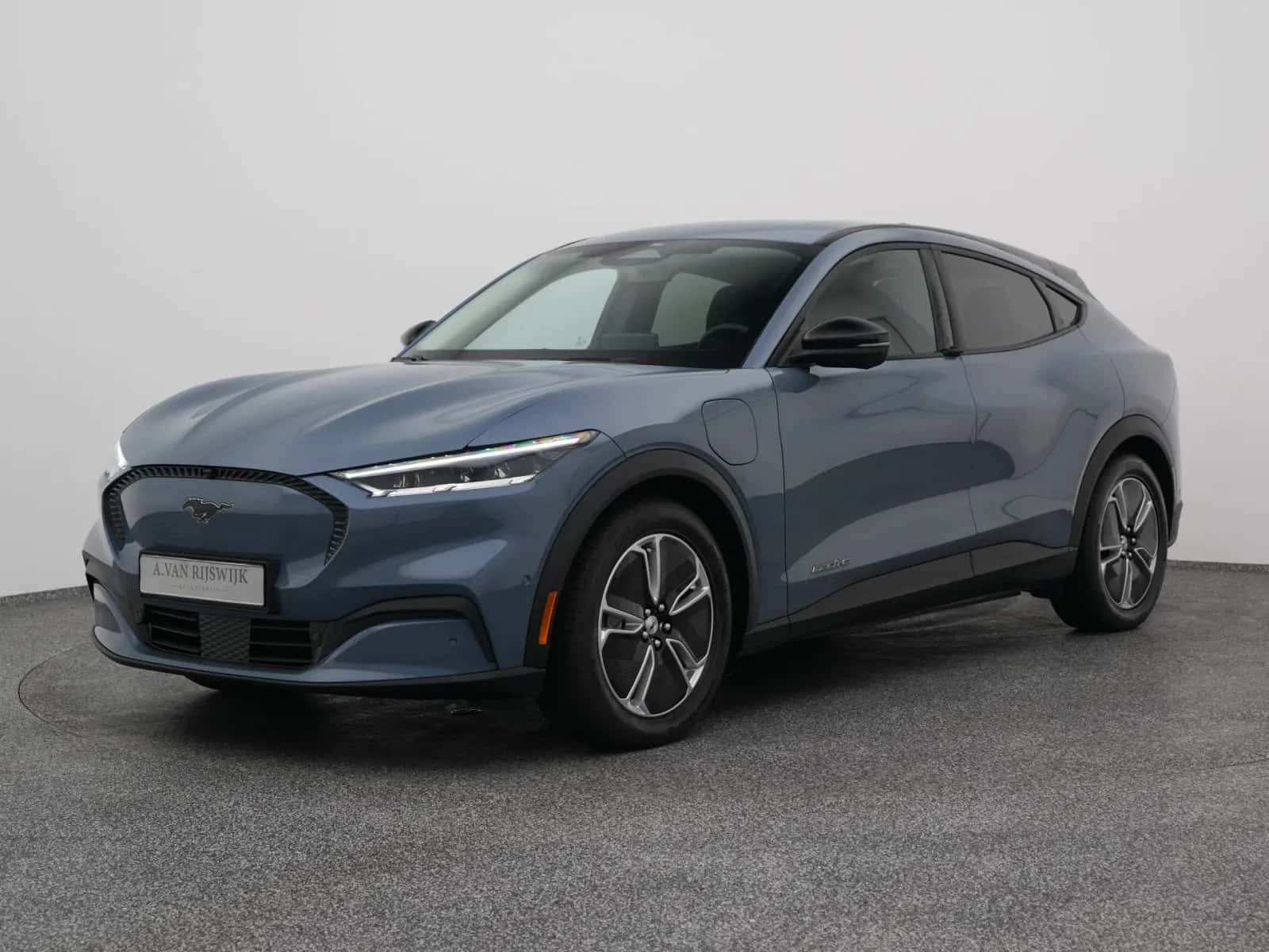 Ford Mustang (2024) — foto 1