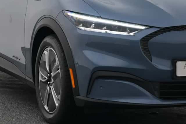 Ford Mustang (2024) thumbnail 18