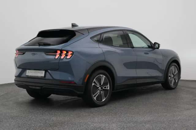 Ford Mustang (2024) thumbnail 7