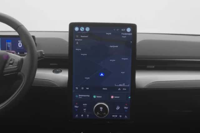 Ford Mustang (2024) thumbnail 9