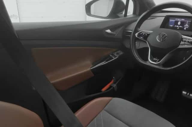 Volkswagen ID.4 (2020) thumbnail 12