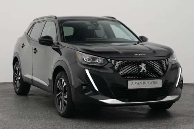 Peugeot 2008 (2022) thumbnail 2