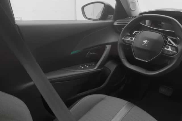 Peugeot 2008 (2022) thumbnail 11