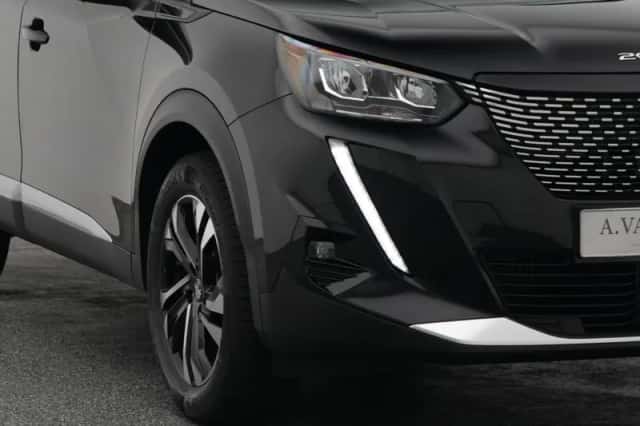 Peugeot 2008 (2022) thumbnail 17