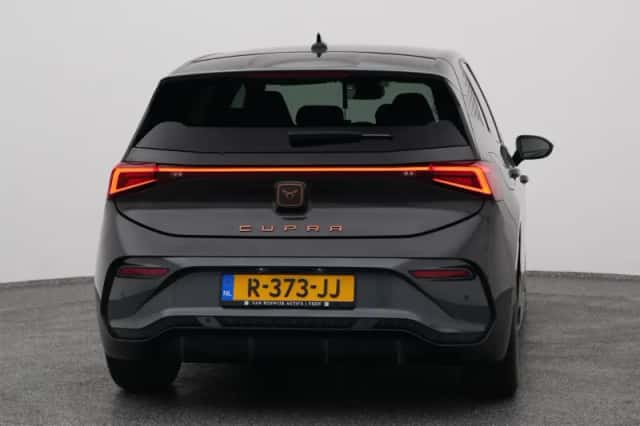 CUPRA Born (2022) thumbnail 11