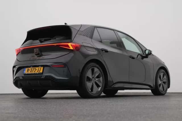 CUPRA Born (2022) thumbnail 17