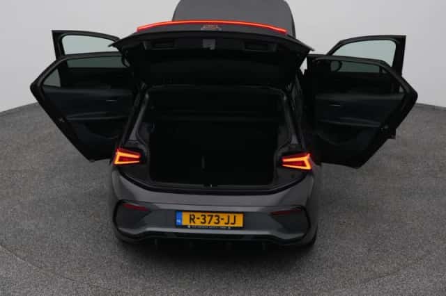 CUPRA Born (2022) thumbnail 30