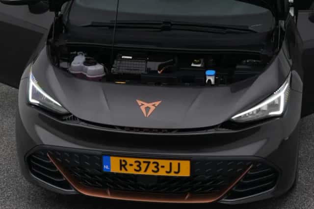 CUPRA Born (2022) thumbnail 32