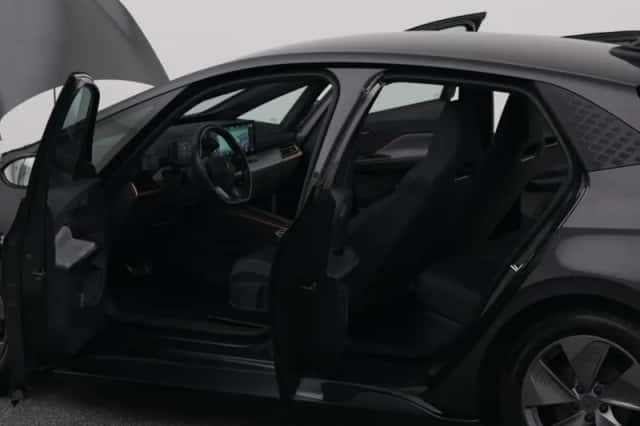 CUPRA Born (2022) thumbnail 34