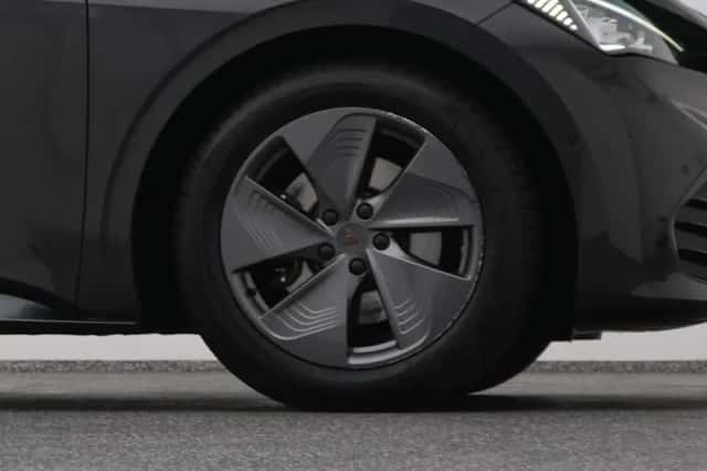 CUPRA Born (2022) thumbnail 43
