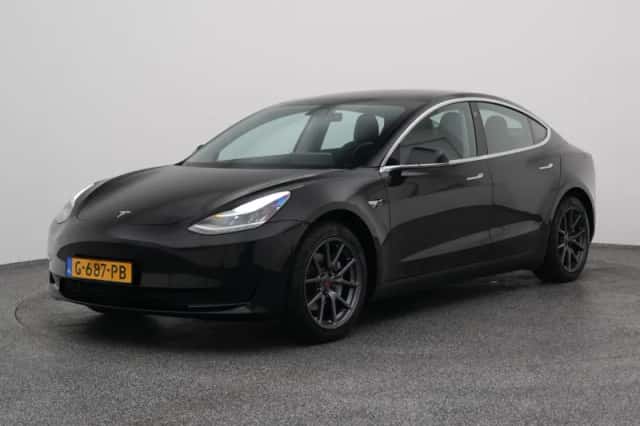 Tesla Model 3 (2019)