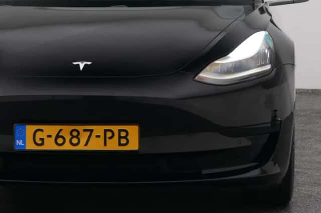 Tesla Model 3 (2019) thumbnail 19