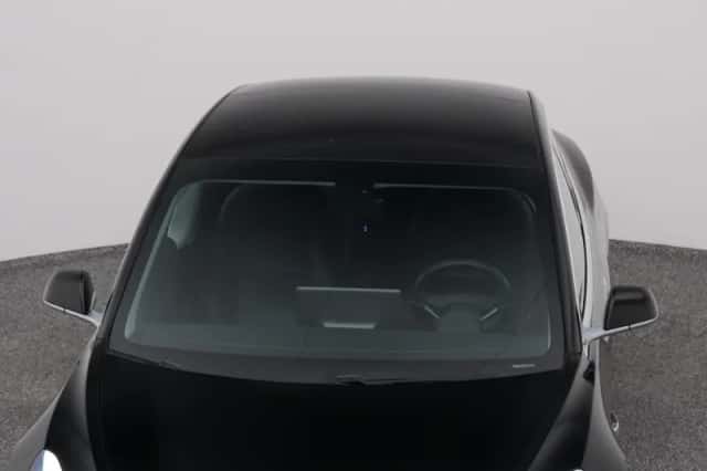 Tesla Model 3 (2019) thumbnail 32