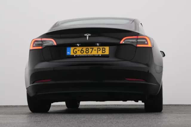 Tesla Model 3 (2019) thumbnail 36