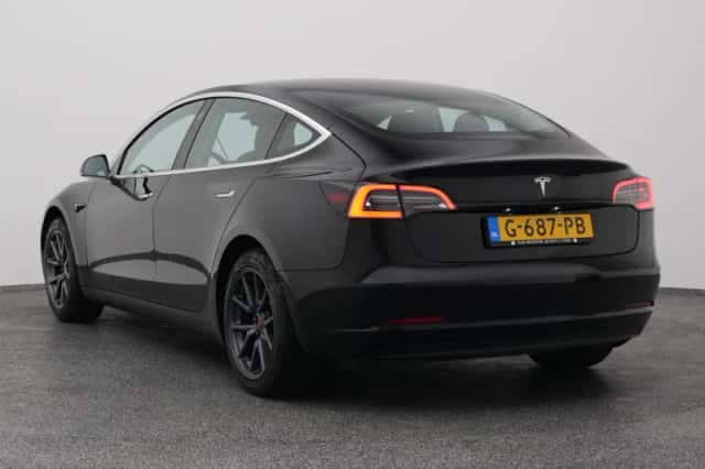 Tesla Model 3 (2019) thumbnail 6