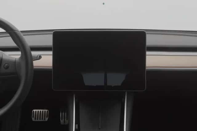 Tesla Model 3 (2019) thumbnail 8