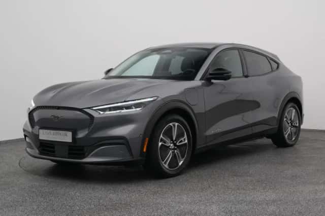 Ford Mustang (2024)