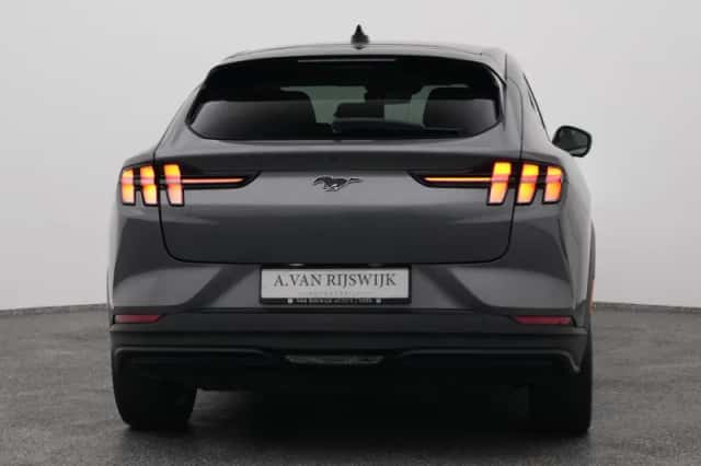 Ford Mustang (2024) thumbnail 11