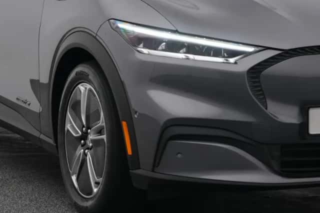 Ford Mustang (2024) thumbnail 18
