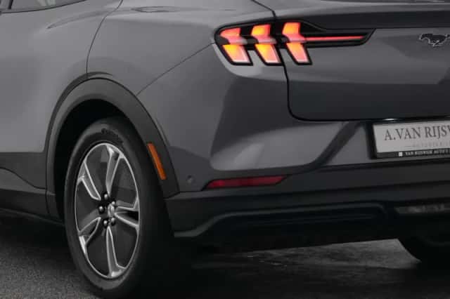 Ford Mustang (2024) thumbnail 19