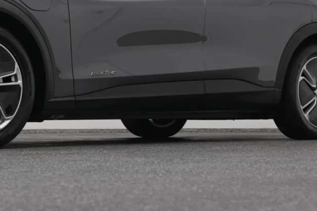 Ford Mustang (2024) thumbnail 38