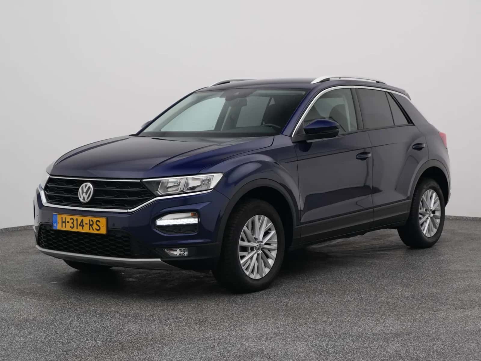 Volkswagen T-Roc (2020) — foto 1