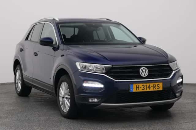 Volkswagen T-Roc (2020) thumbnail 2