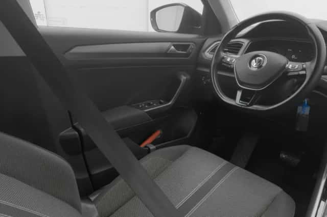 Volkswagen T-Roc (2020) thumbnail 11