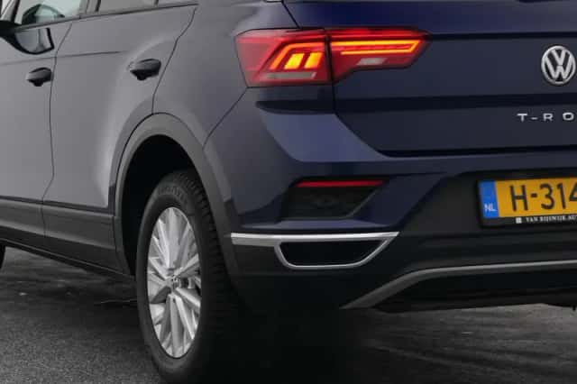 Volkswagen T-Roc (2020) thumbnail 18