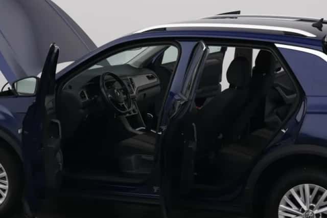 Volkswagen T-Roc (2020) thumbnail 33