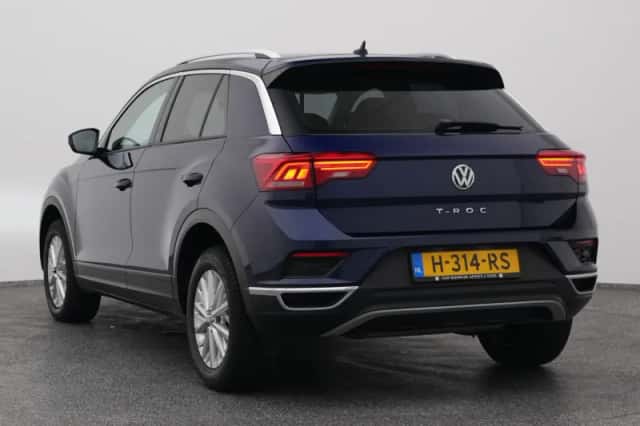 Volkswagen T-Roc (2020) thumbnail 5