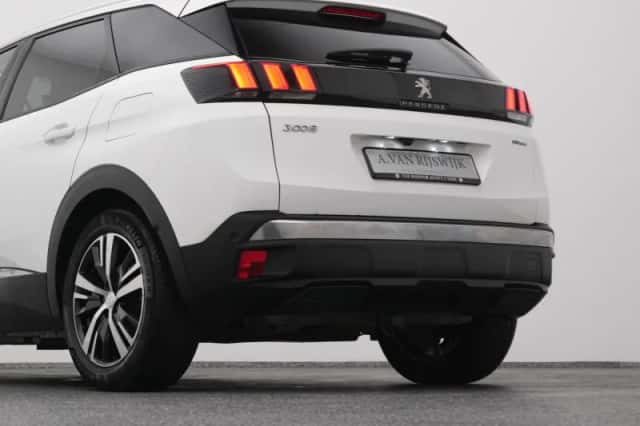 Peugeot 3008 (2020) thumbnail 22