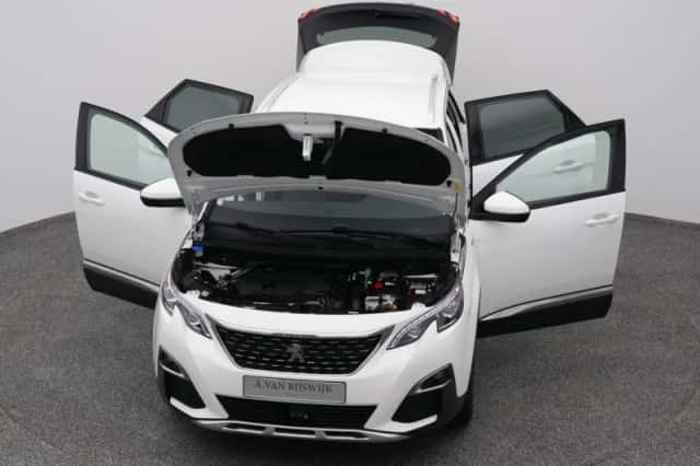 Peugeot 3008 (2020) thumbnail 27